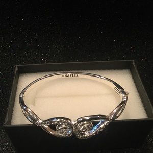 Napier bangle